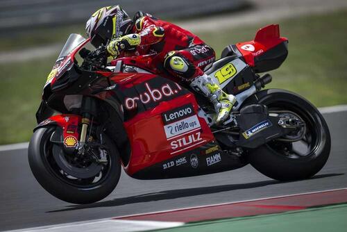 Tra SBK e MotoGP. Alvaro Bautista: “Felice e soddisfatto per il test, ma ora pensiamo a Donington [GALLERY] (3)