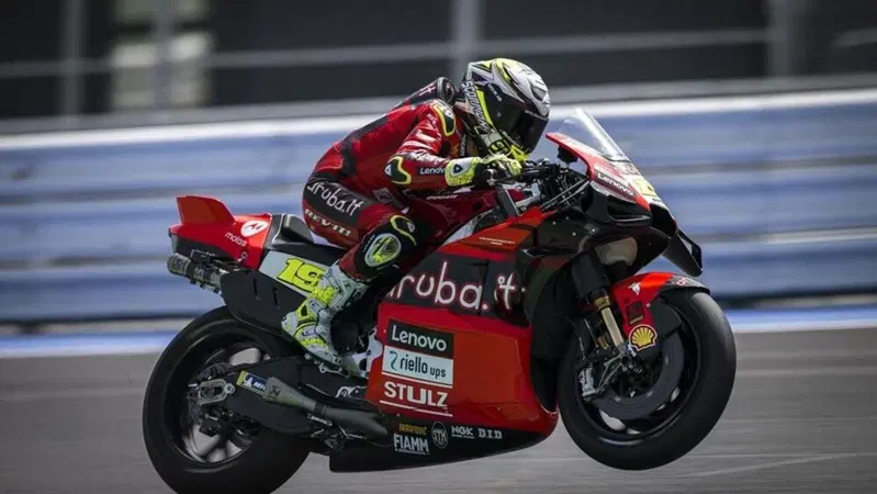 Tra SBK e MotoGP. Alvaro Bautista: &ldquo;Felice e soddisfatto per il test, ma ora pensiamo a Donington" [GALLERY]