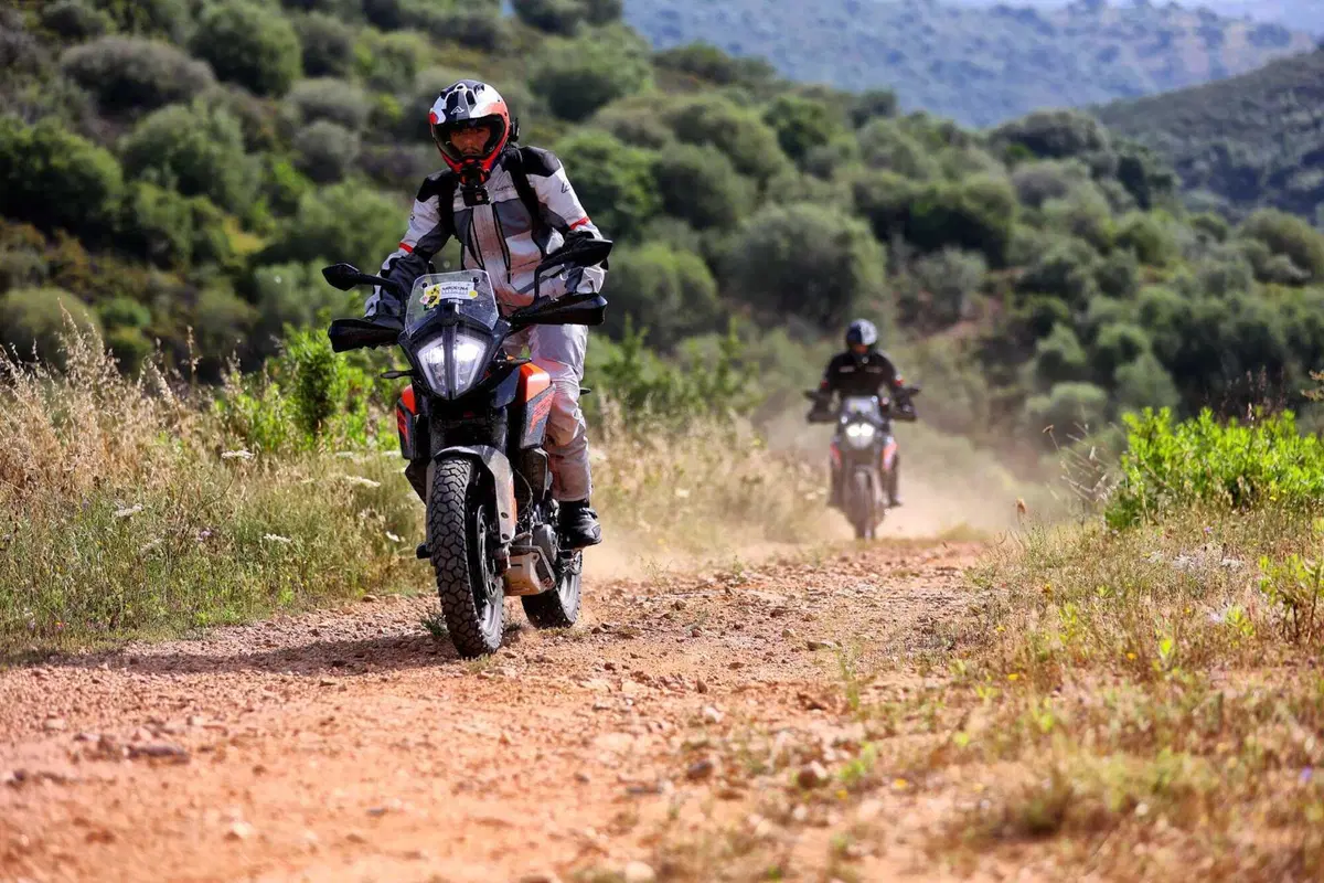 Due vent'enni sulle KTM 390 Adventure alla scoperta della Sardegna: come sarà finita? [VIDEO] (2)