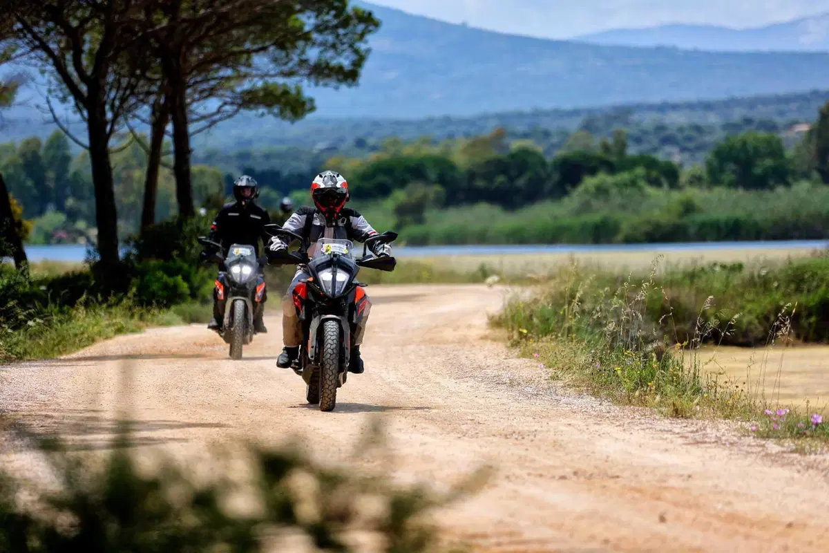 Due vent'enni sulle KTM 390 Adventure alla scoperta della Sardegna: come sarà finita? [VIDEO] (5)