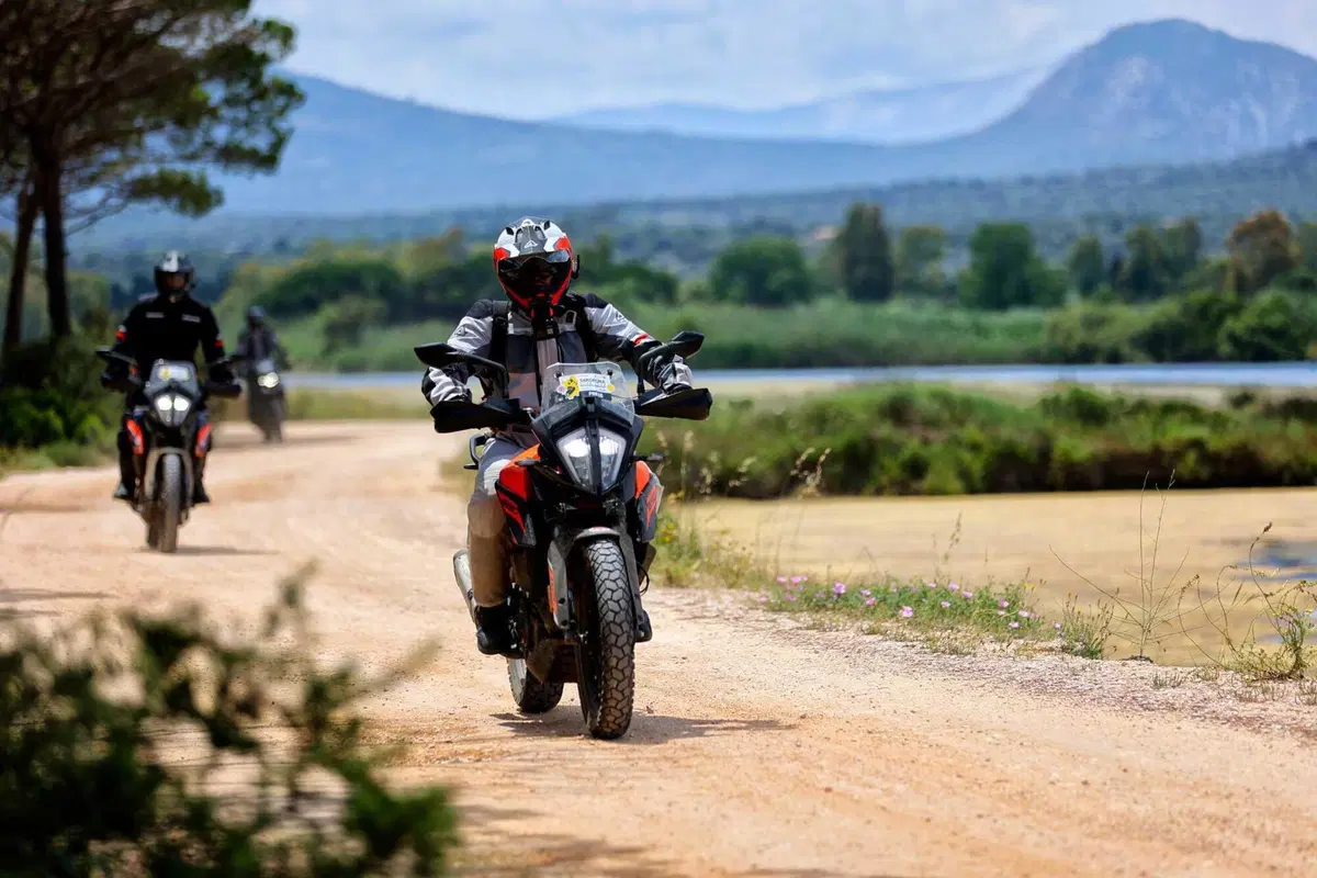Due vent'enni sulle KTM 390 Adventure alla scoperta della Sardegna: come sarà finita? [VIDEO] (6)