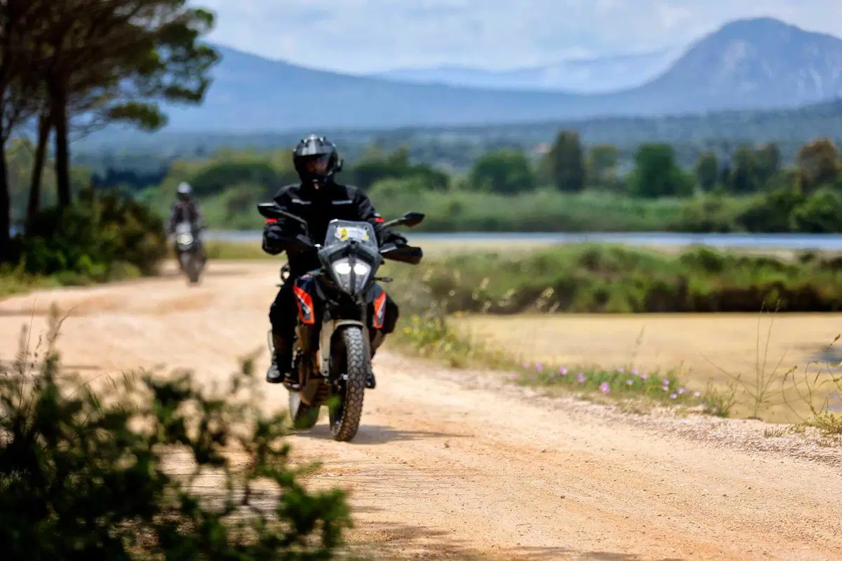 Due vent'enni sulle KTM 390 Adventure alla scoperta della Sardegna: come sarà finita? [VIDEO] (8)