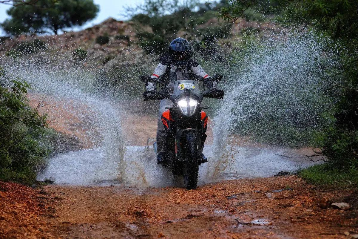 Due vent'enni sulle KTM 390 Adventure alla scoperta della Sardegna: come sarà finita? [VIDEO] (18)