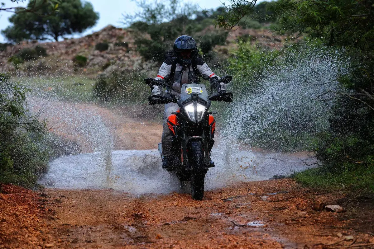 Due vent'enni sulle KTM 390 Adventure alla scoperta della Sardegna: come sarà finita? [VIDEO] (19)