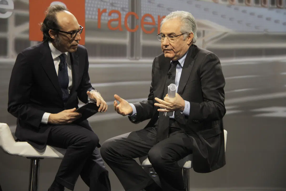 MotoGP. Aprilia svela la nuova RS-GP 2015 di Melandri e Bautista (14)