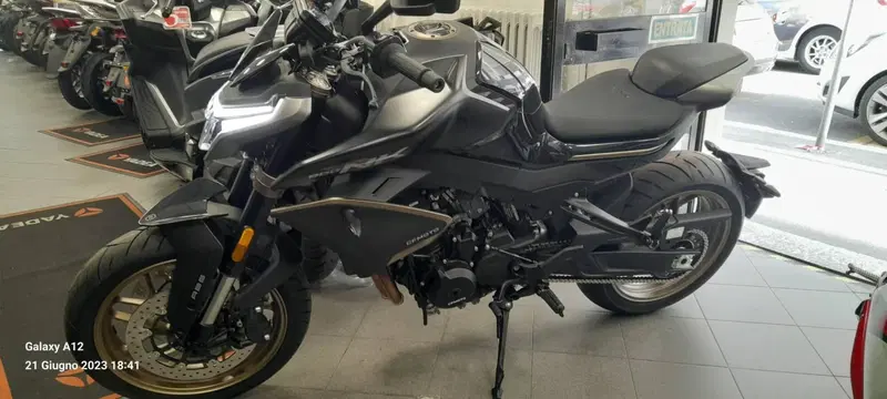 CFMOTO 800NK Sport (2023 - 26) (2)