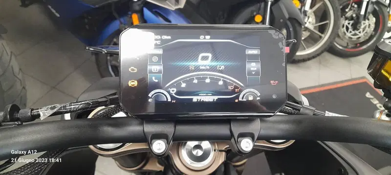 CFMOTO 800NK Sport (2023 - 26) (6)
