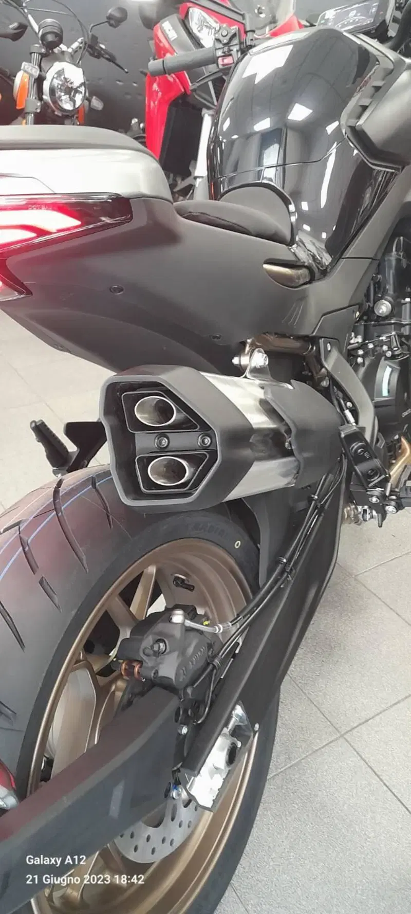 CFMOTO 800NK Sport (2023 - 26) (10)