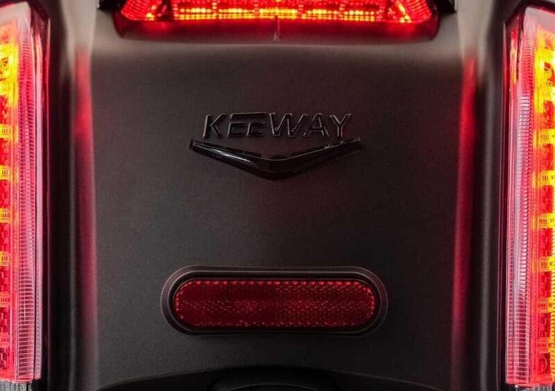 Keeway Motor Sixties 300 Sixties 300i (2023 - 24) (7)