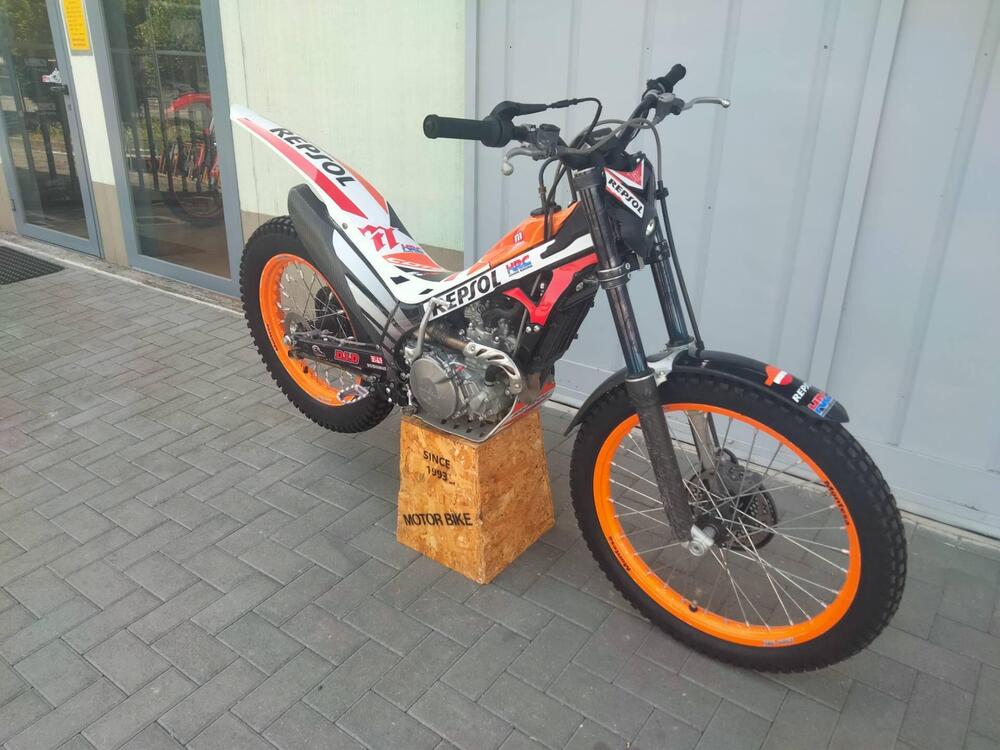 Montesa Cota 4RT Race Replica (2017 - 21) (3)