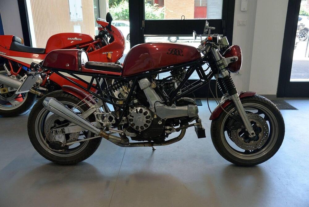 Ducati Sport 750 Café Racer (3)