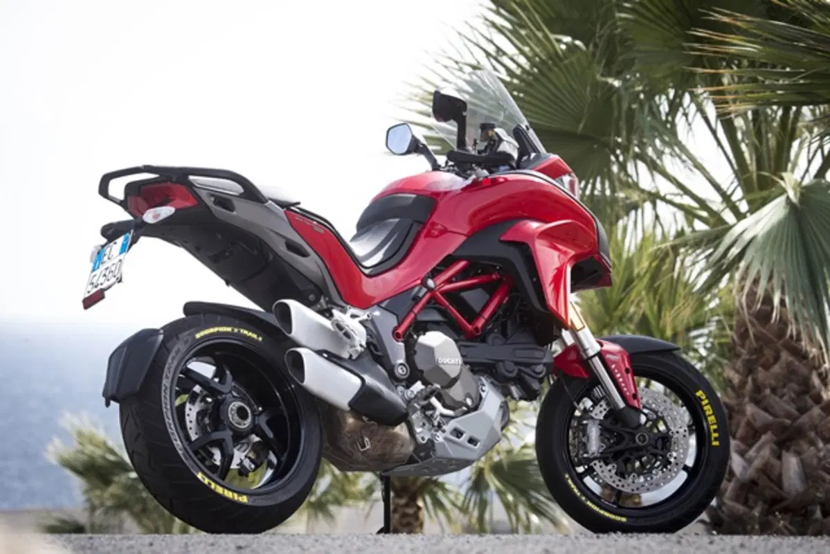 Scorpion Trail II, ultimo nato in casa Pirelli, equipaggia la nuova Ducati Multistrada (3)