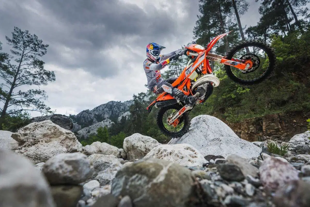 KTM presenta l'esclusiva versione EXC Hardenduro 2024 (3)