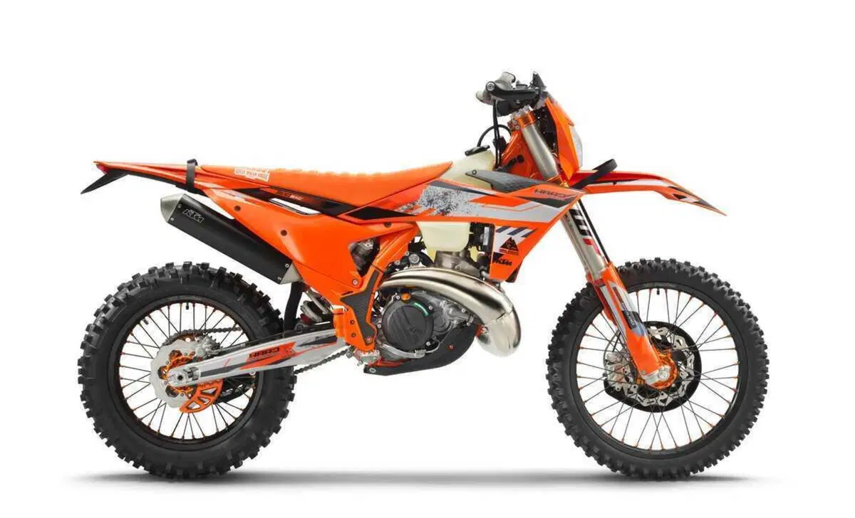 KTM presenta l'esclusiva versione EXC Hardenduro 2024 (8)