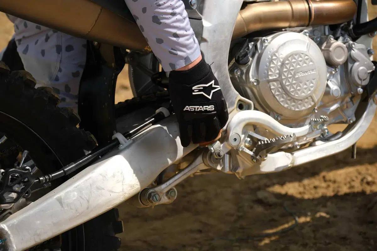 FANTIC XXF 450 TEST ESCLUSIVO: è la migliore moto da cross per correre oggi? (6)