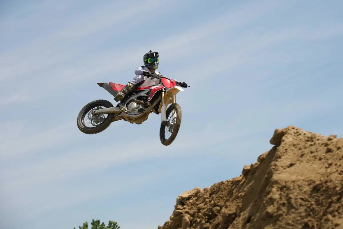 FANTIC XXF 450 TEST ESCLUSIVO: è la migliore moto da cross per correre oggi? (16)