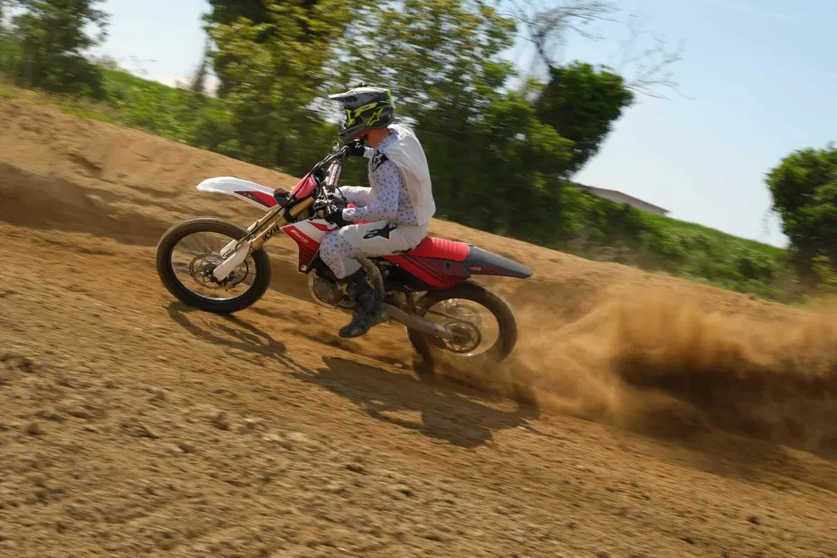 FANTIC XXF 450 TEST ESCLUSIVO: è la migliore moto da cross per correre oggi? (22)