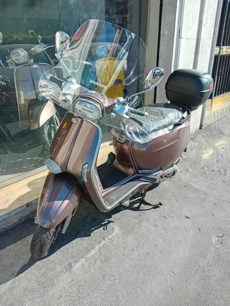 Lambretta V200 Special (2021 - 26) (3)