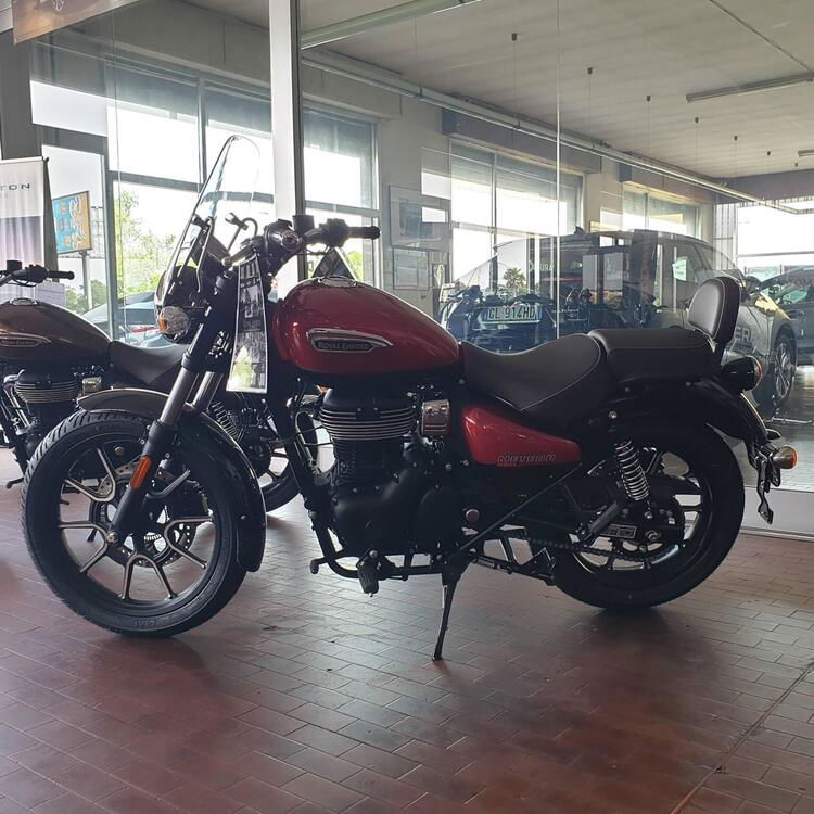 Royal Enfield Meteor 350 Supernova (2021 - 24) (4)