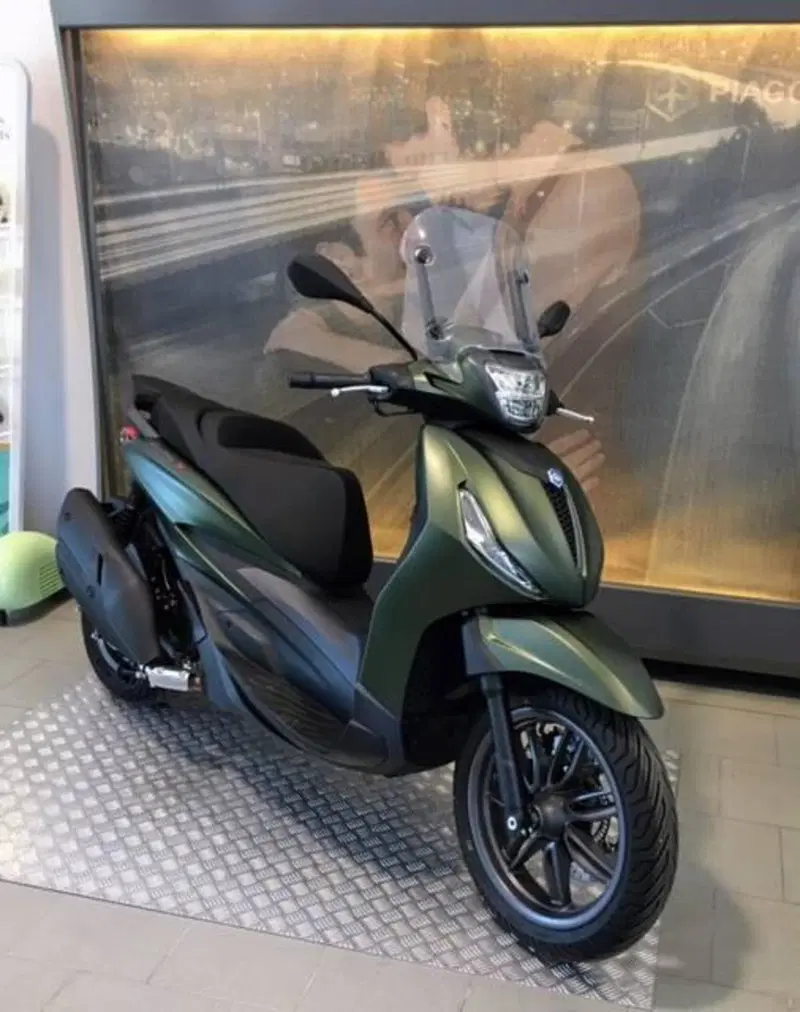 Piaggio Beverly 400 S (2025 - 26) (3)