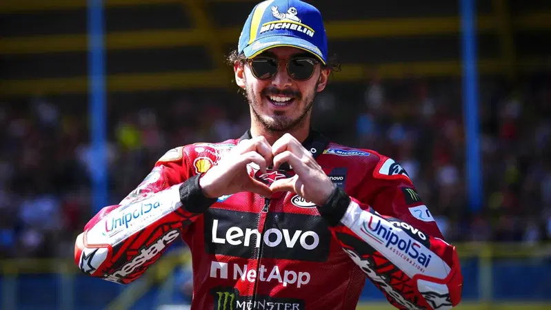 MotoGP 2023. GP di Olanda. Pecco Bagnaia: "Marco Bezzecchi ha perso la scommessa, mi deve un pranzo, molto costoso"