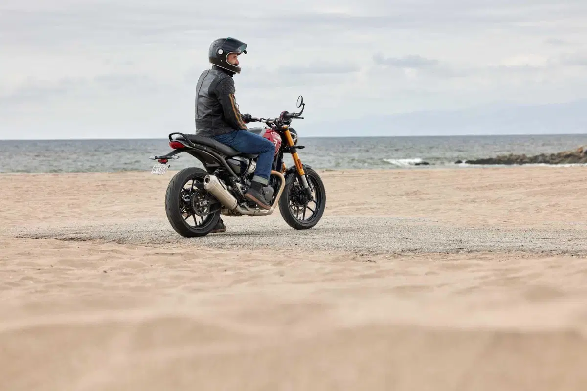 SOTTO EMBARGO. Triumph svela la sua nuova roadster: ecco a voi la Speed 400! [VIDEO] (2)