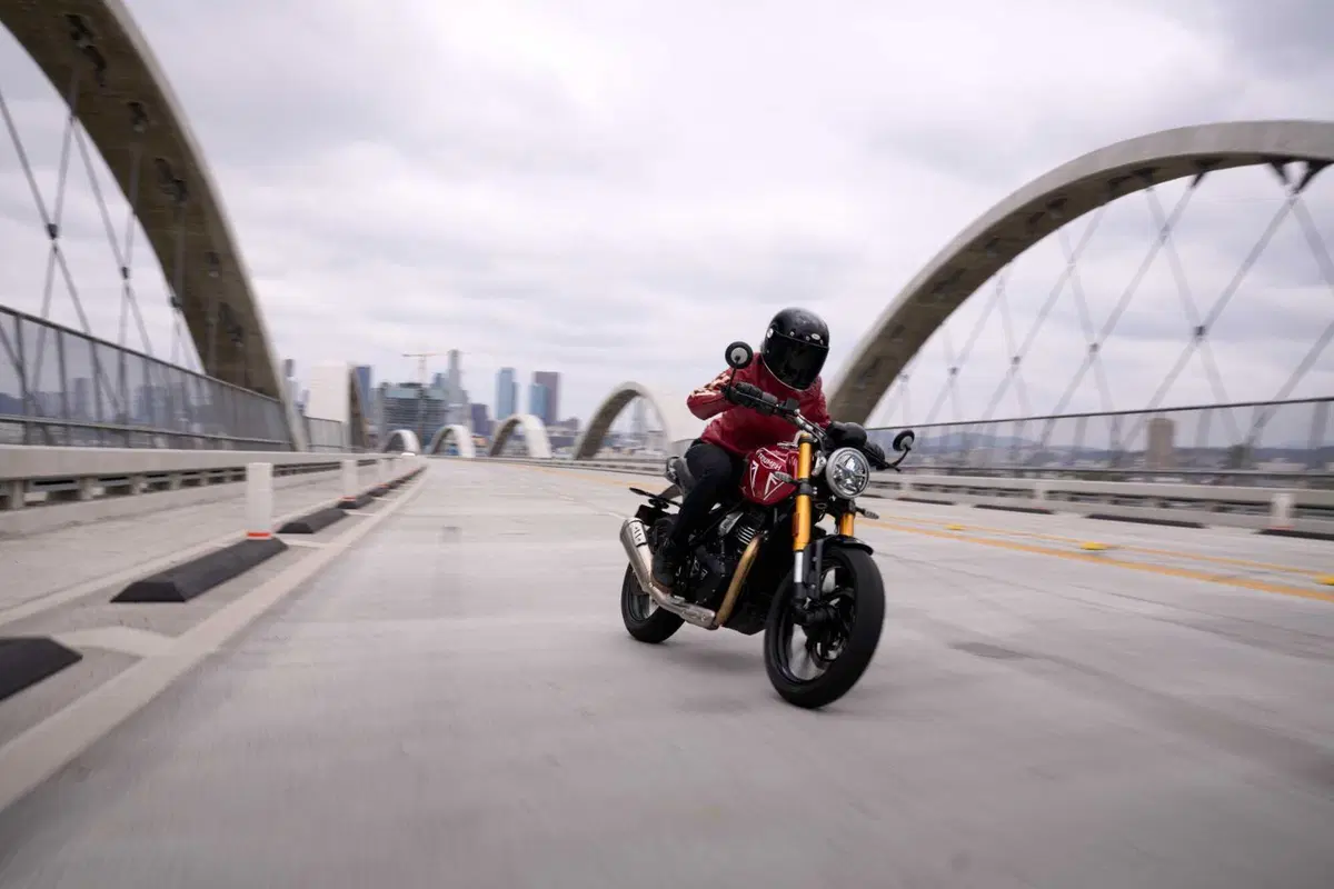 SOTTO EMBARGO. Triumph svela la sua nuova roadster: ecco a voi la Speed 400! [VIDEO] (11)