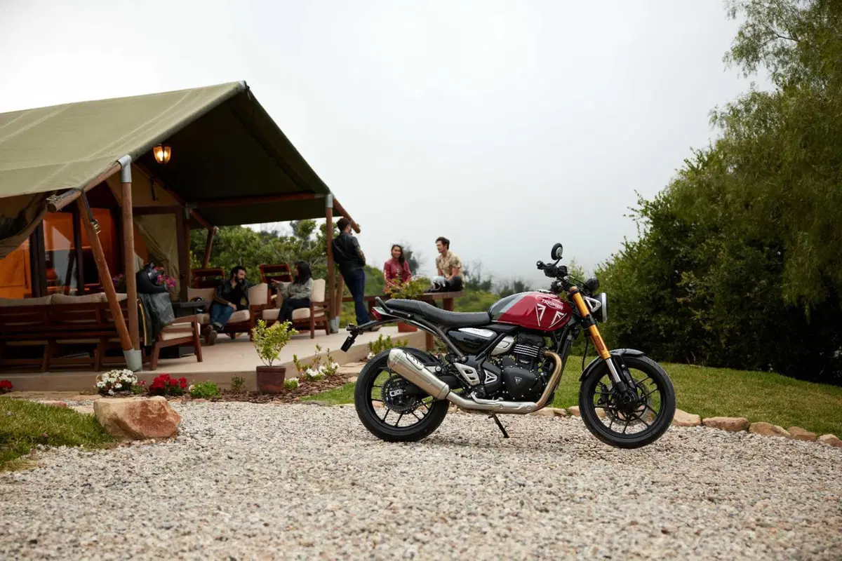 SOTTO EMBARGO. Triumph svela la sua nuova roadster: ecco a voi la Speed 400! [VIDEO] (15)