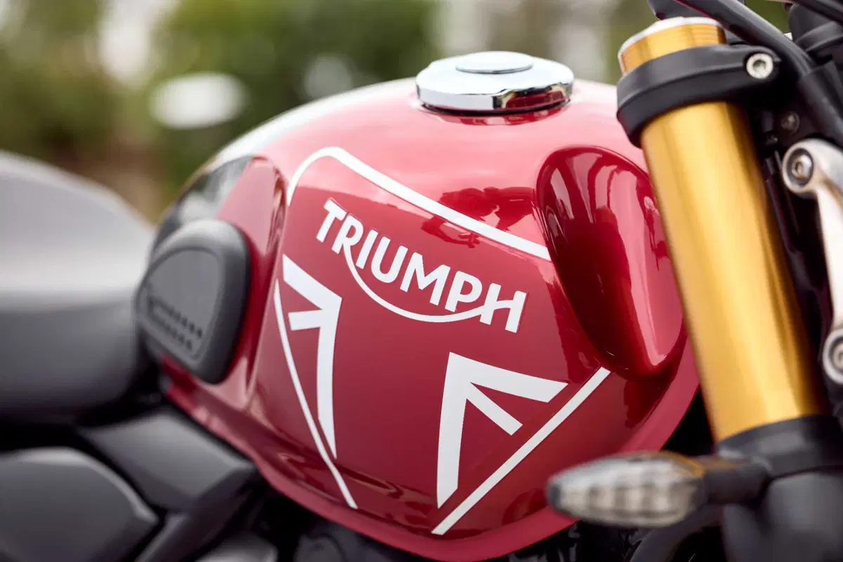 SOTTO EMBARGO. Triumph svela la sua nuova roadster: ecco a voi la Speed 400! [VIDEO] (26)
