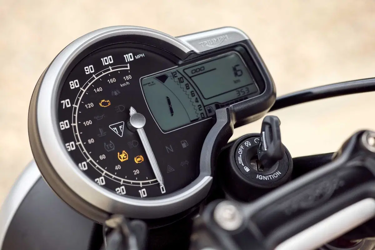 SOTTO EMBARGO. Triumph svela la sua nuova roadster: ecco a voi la Speed 400! [VIDEO] (32)