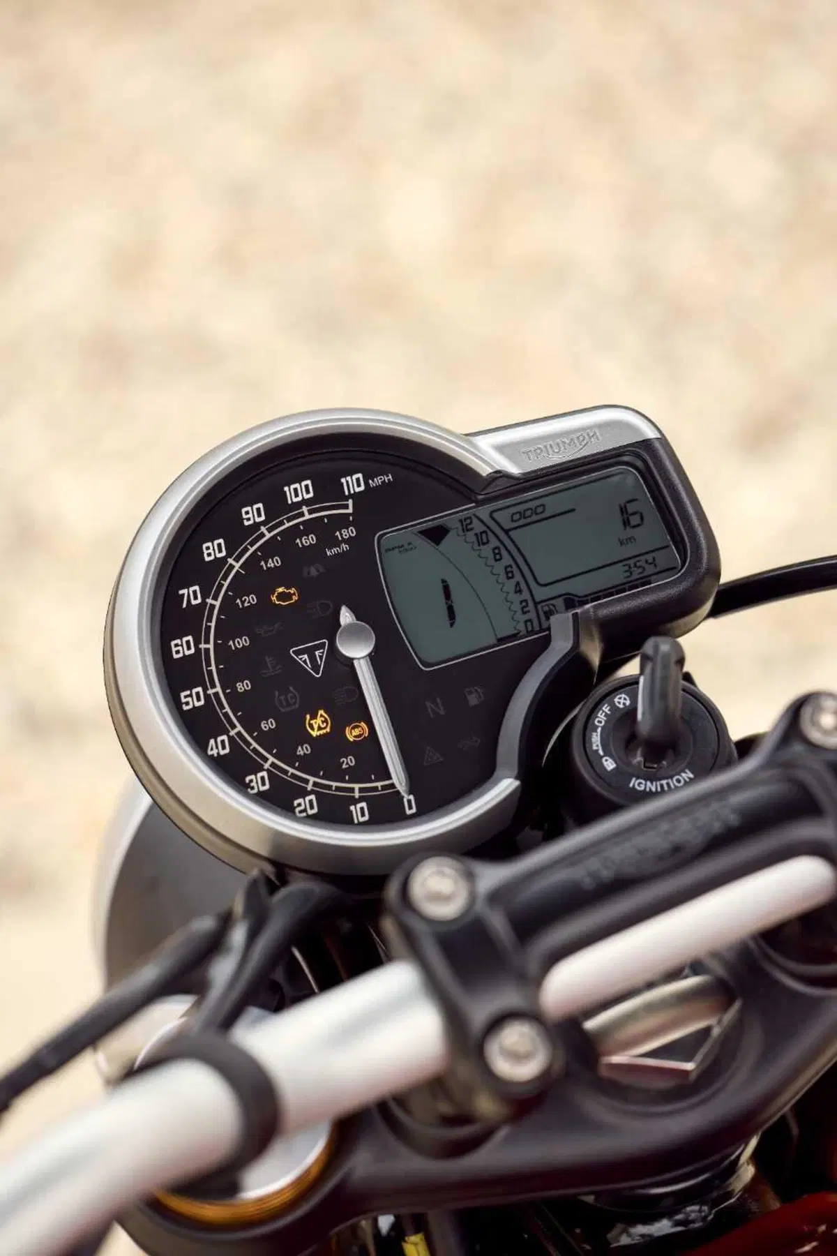SOTTO EMBARGO. Triumph svela la sua nuova roadster: ecco a voi la Speed 400! [VIDEO] (33)