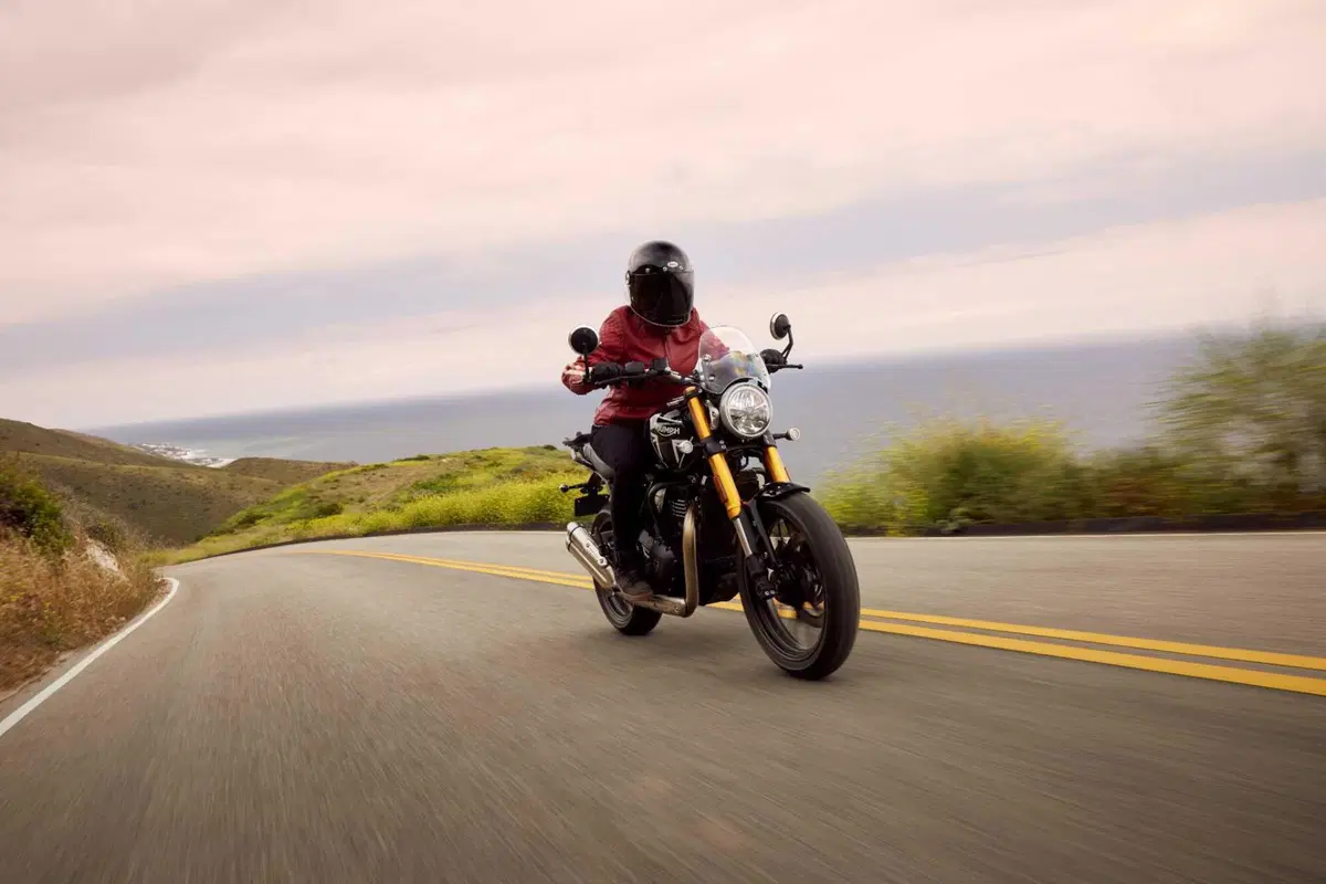 SOTTO EMBARGO. Triumph svela la sua nuova roadster: ecco a voi la Speed 400! [VIDEO] (41)