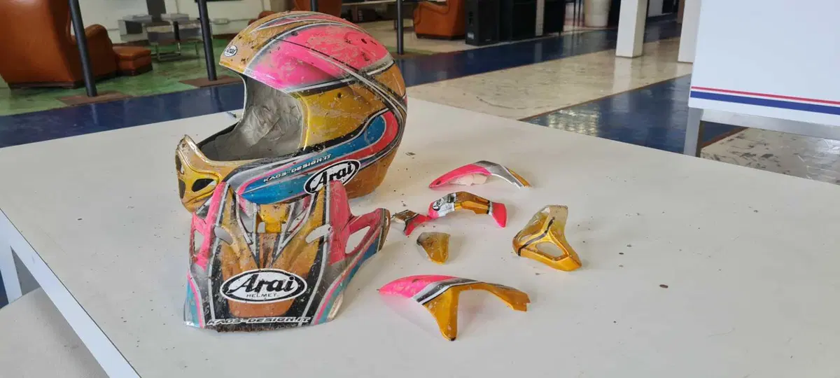 Le fasi di lavorazione del casco (7)