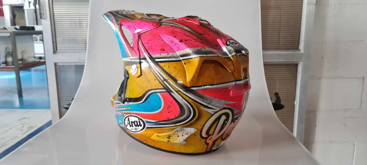 KAOS Design: quando l'aerografo trasforma il casco in pura arte (5)