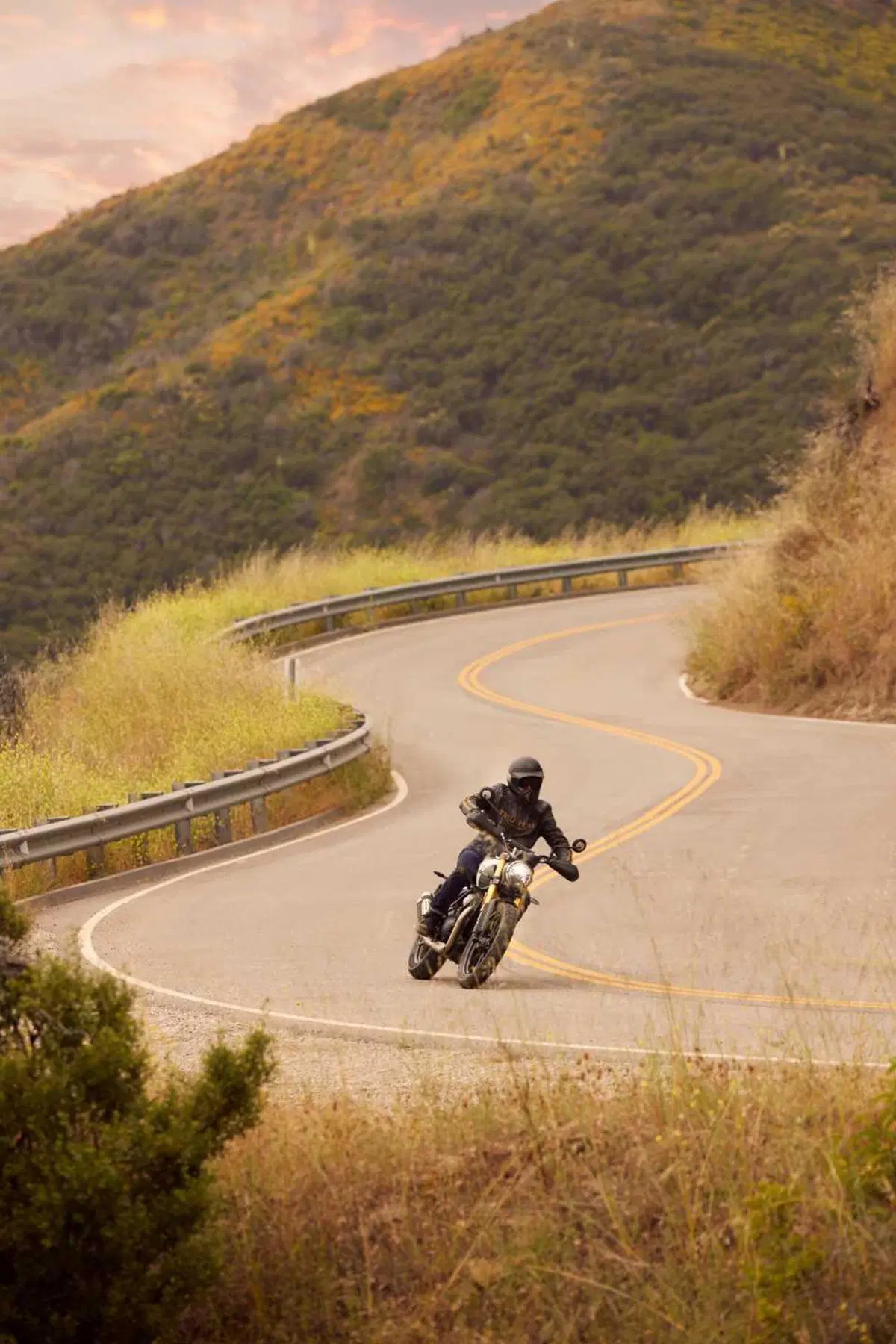 SOTTO EMBARGO. Triumph toglie i veli alla nuova Scrambler 400 X. Di stile ne abbiamo? [VIDEO] (7)