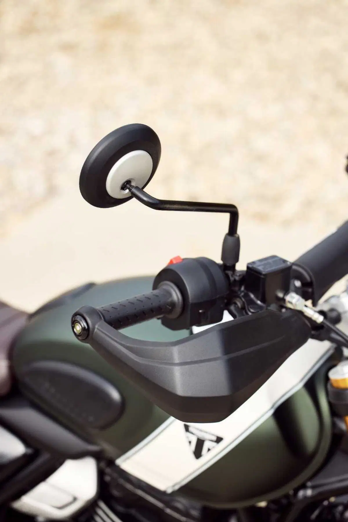 SOTTO EMBARGO. Triumph toglie i veli alla nuova Scrambler 400 X. Di stile ne abbiamo? [VIDEO] (33)