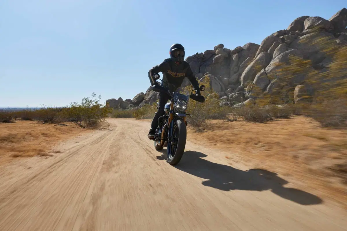 SOTTO EMBARGO. Triumph toglie i veli alla nuova Scrambler 400 X. Di stile ne abbiamo? [VIDEO] (54)