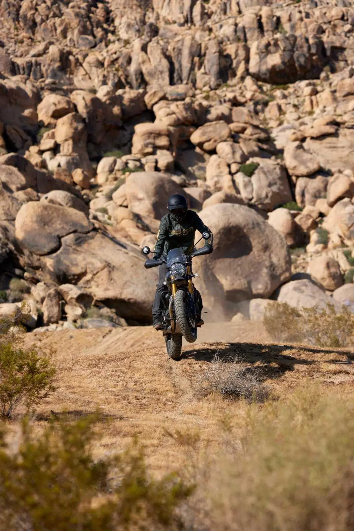 SOTTO EMBARGO. Triumph toglie i veli alla nuova Scrambler 400 X. Di stile ne abbiamo? [VIDEO] (57)