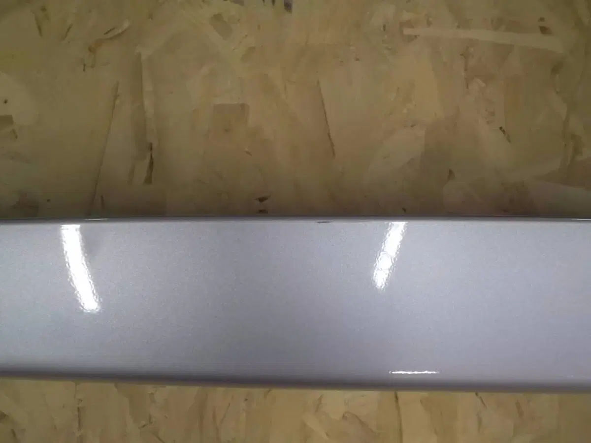 FIANCHETTO LATERALE DX VESPA (2)