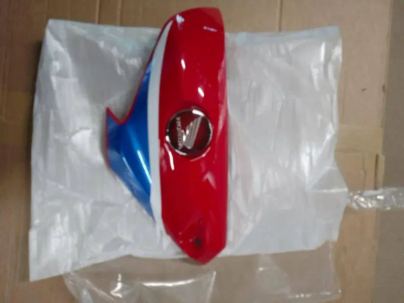 COPERCHIO FILTRO PER HONDA CBR 1000 S2 DEL 2018. C