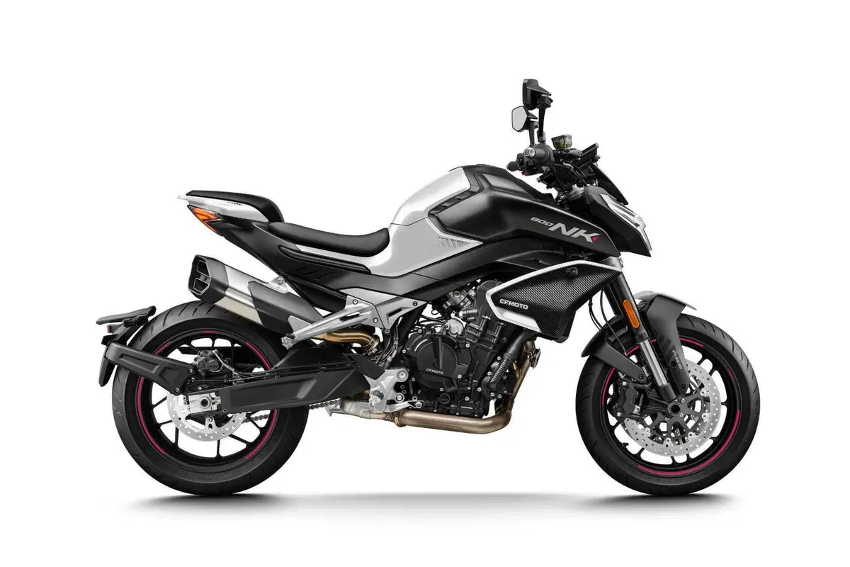 CFMOTO 800NK TEST: guanto di sfida! (4)
