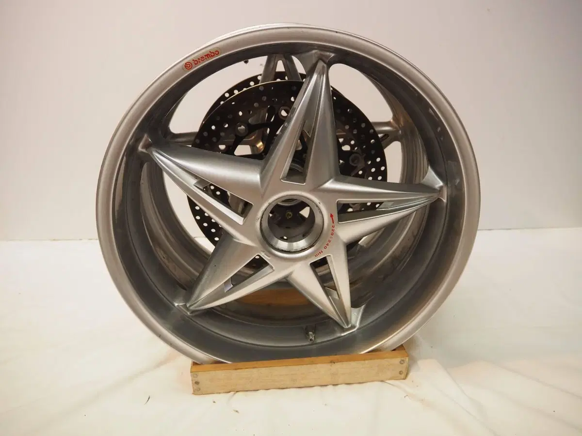 MV Agusta Brutale 910S coppia cerchi ruota