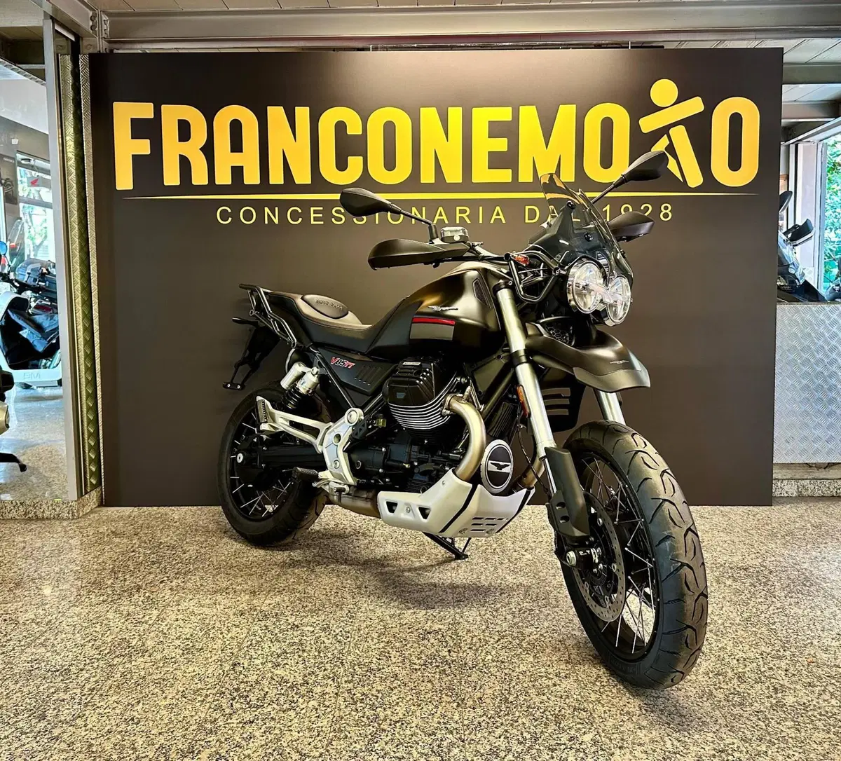 Moto Guzzi V85 TT (2024 - 26)