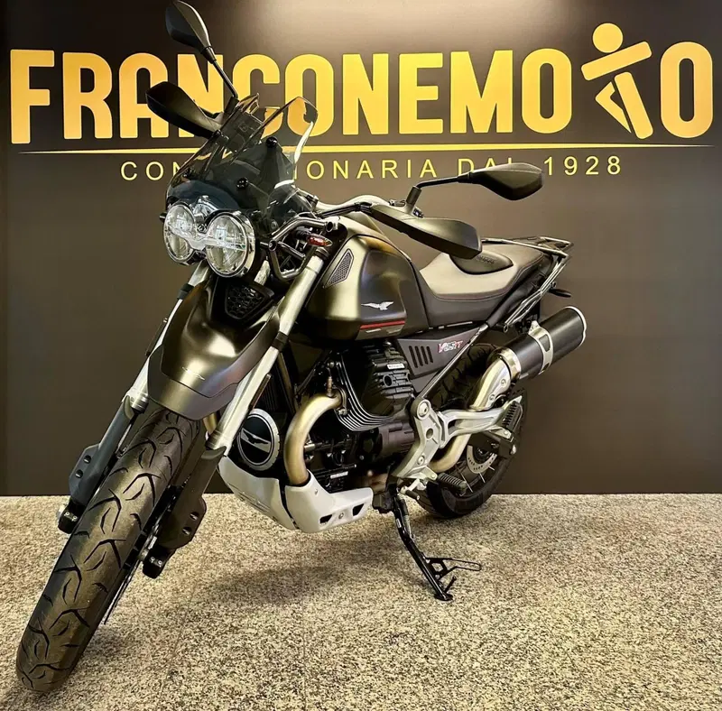 Moto Guzzi V85 TT (2024 - 26) (2)