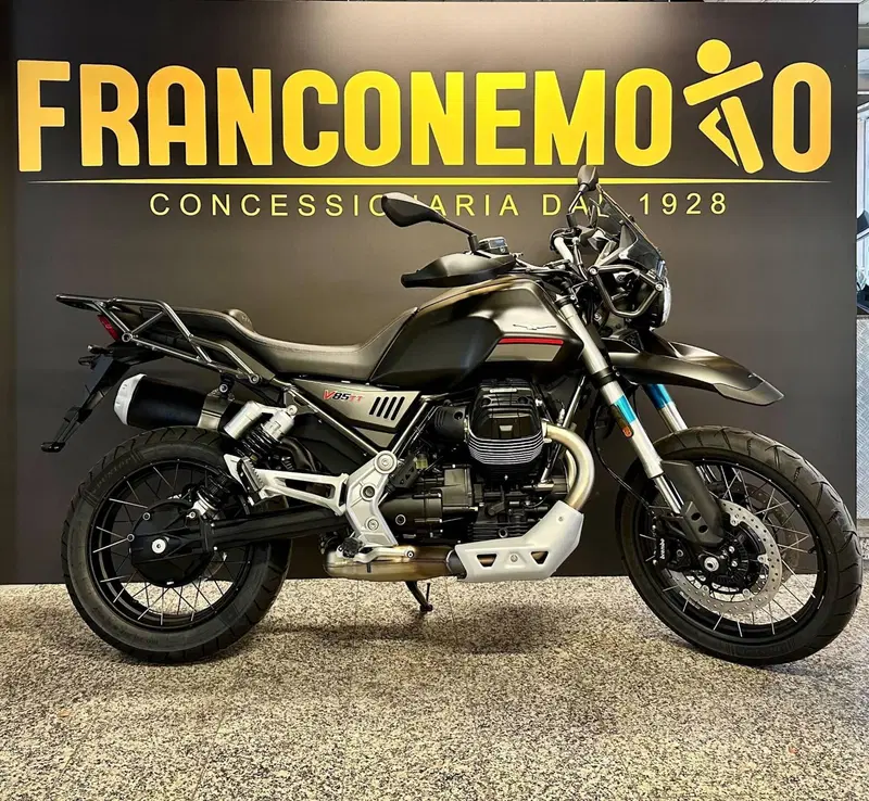 Moto Guzzi V85 TT (2024 - 26) (3)
