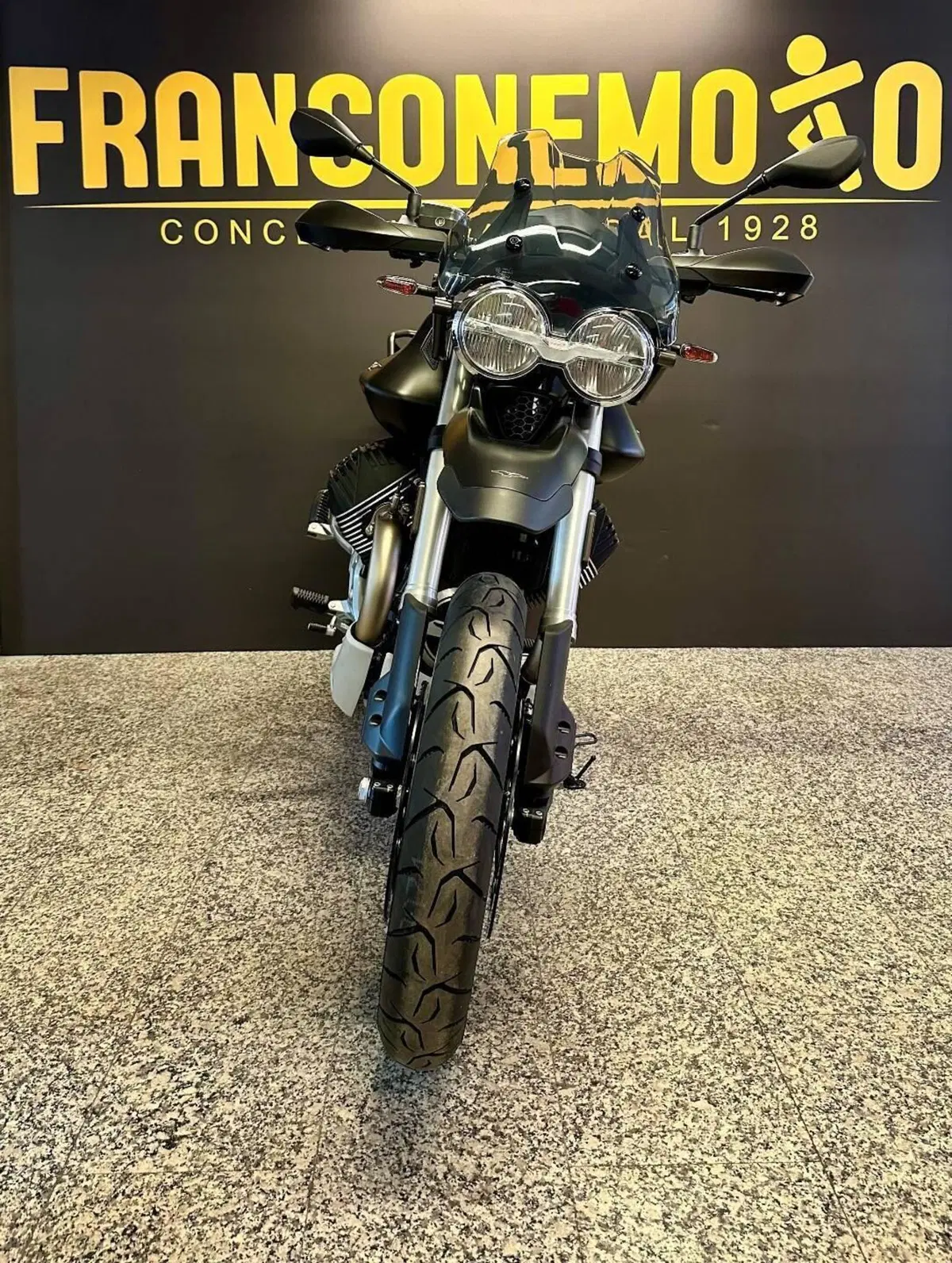 Moto Guzzi V85 TT (2024 - 26) (5)