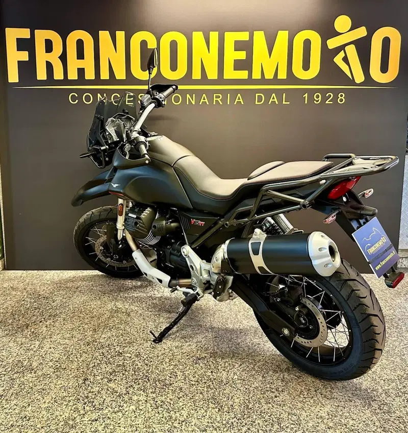 Moto Guzzi V85 TT (2024 - 26) (7)