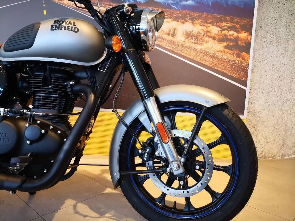 Royal Enfield Classic 350 (2021 - 24) (4)