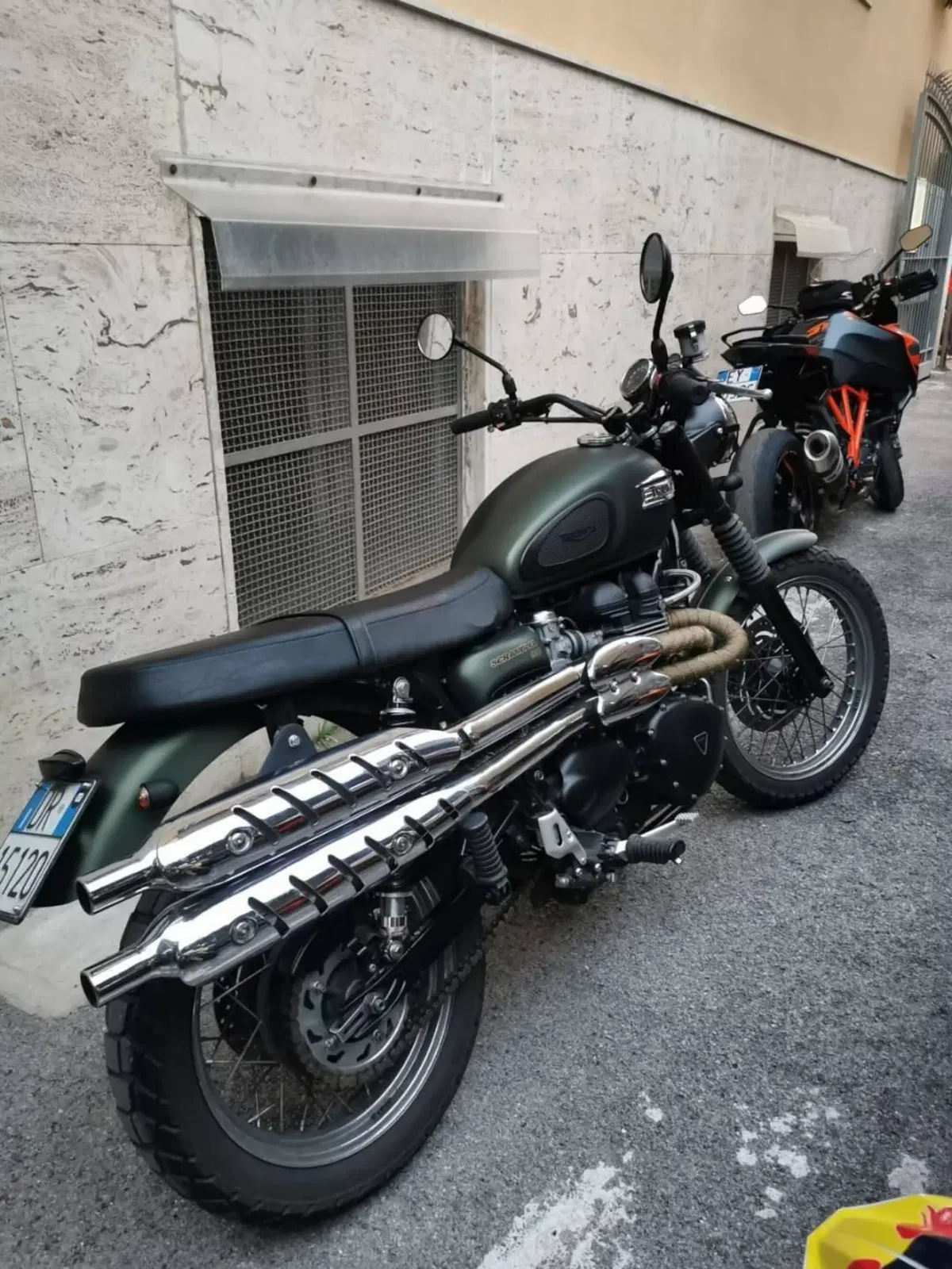 Triumph Scrambler (2006 - 17) (4)