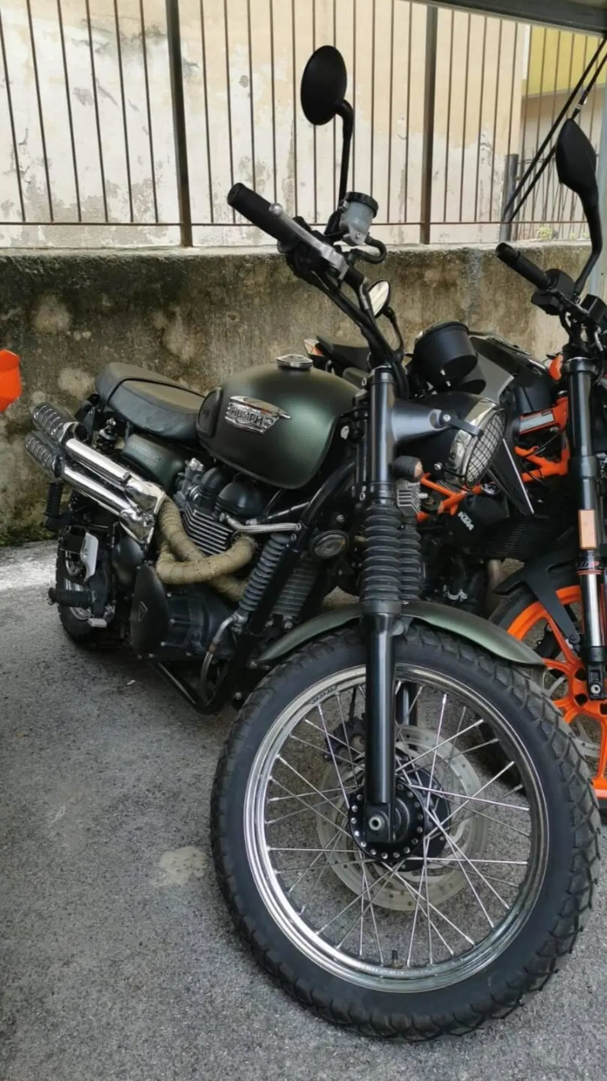 Triumph Scrambler (2006 - 17) (5)